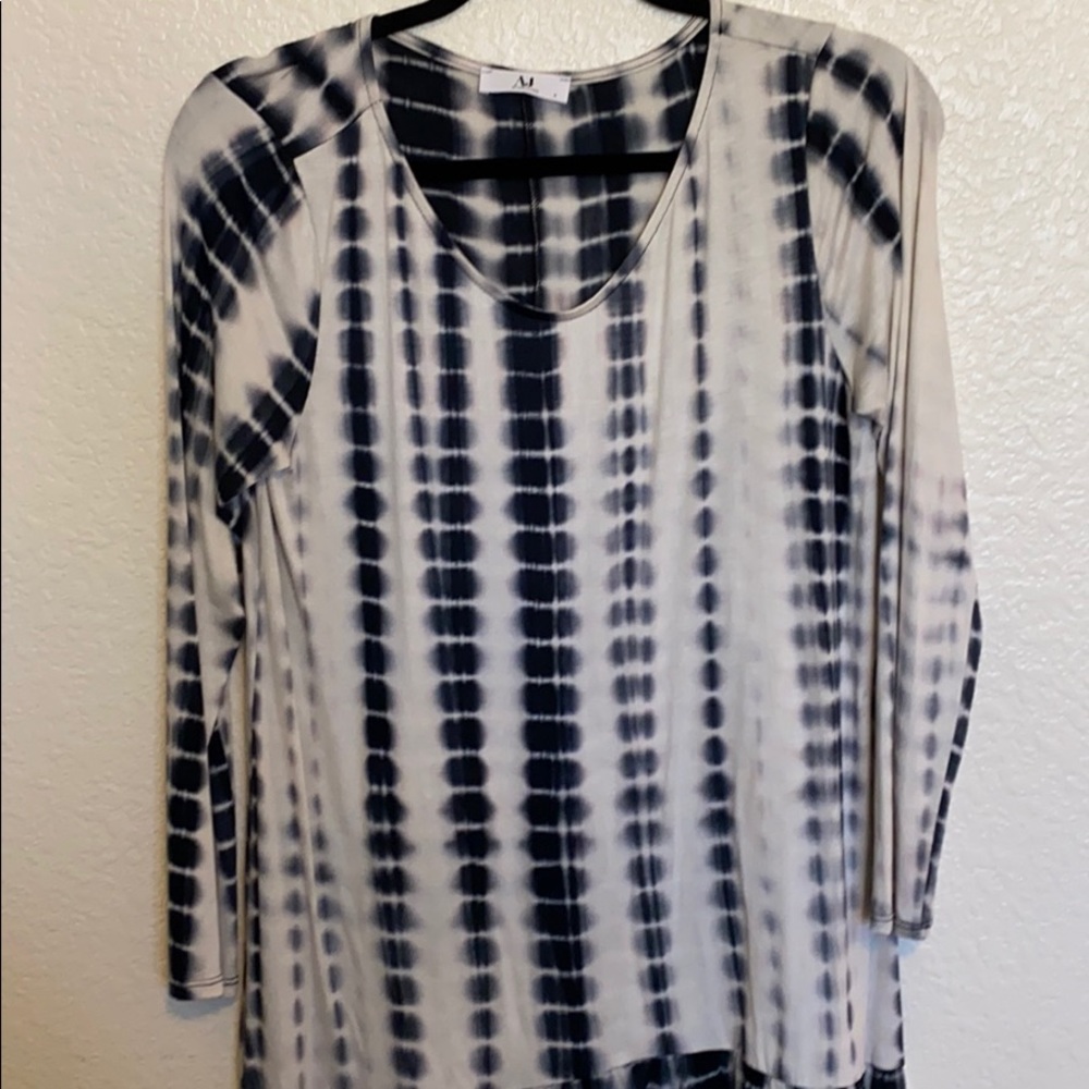 Fun and funky tie dye tunic!